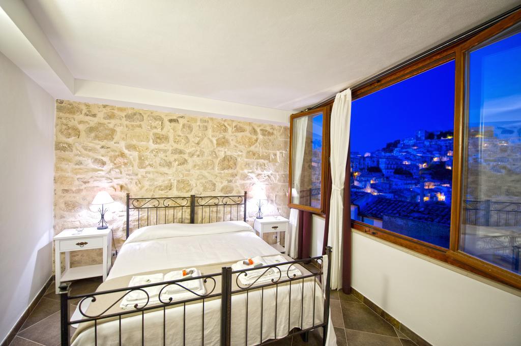 La Casa Di Matilde Bed & Breakfast Ragusa Room photo